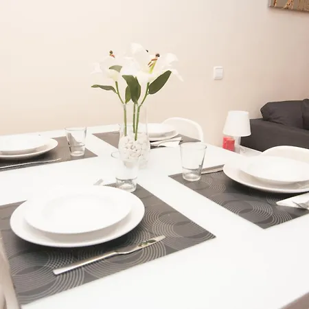 Charming Gracia 2 Bedrooms Barcelona